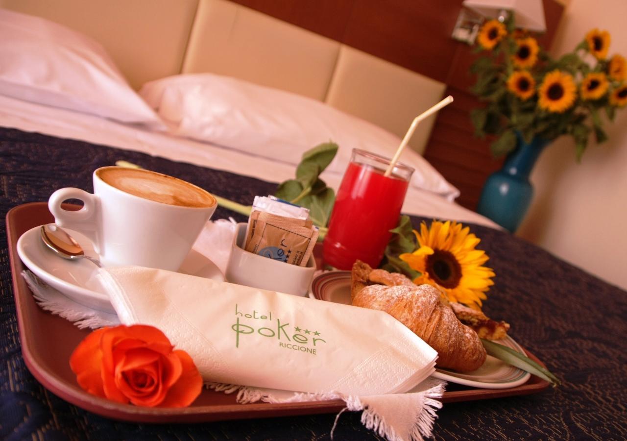 Hotel Poker Ριτσόνε Εξωτερικό φωτογραφία
