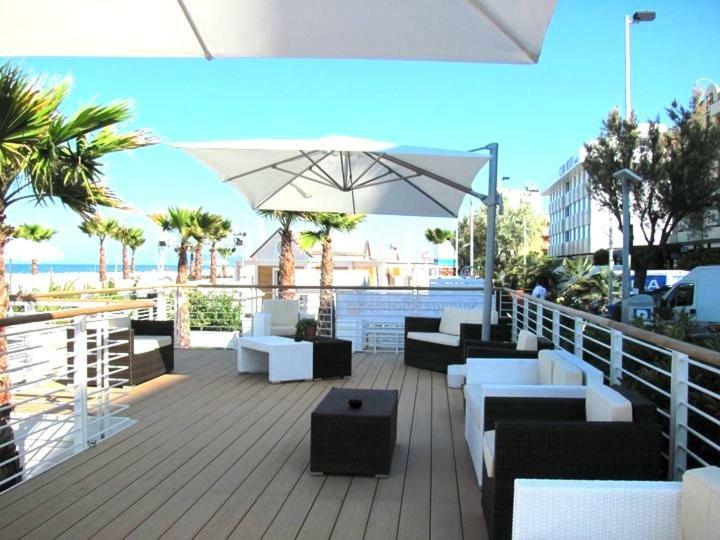 Hotel Poker Ριτσόνε Εξωτερικό φωτογραφία